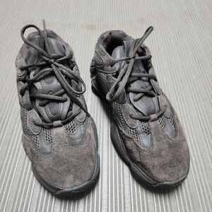 Adidas Yeezy 500 Utlility Black 9.5